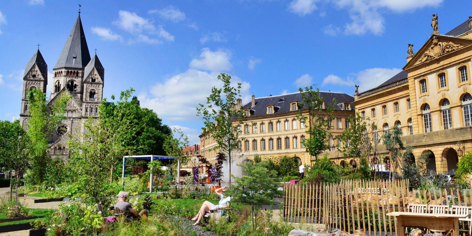 Metz, le Temple Neuf et la place de la Comédie — transfert VTC vers l’aéroport de Francfort-Hahn